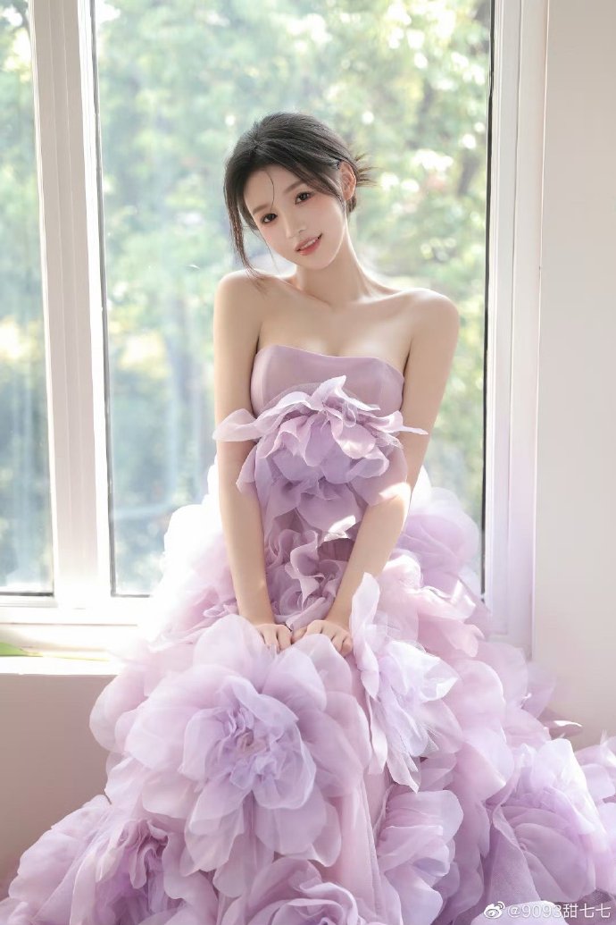 曲裂 封面